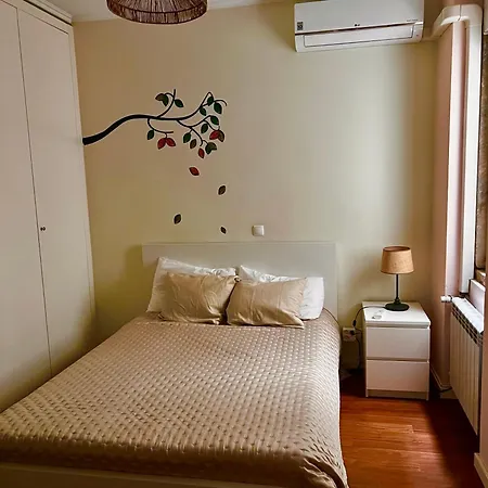 Luxury Part Of The - Modern With Airconditioning - Near Subway リスボン