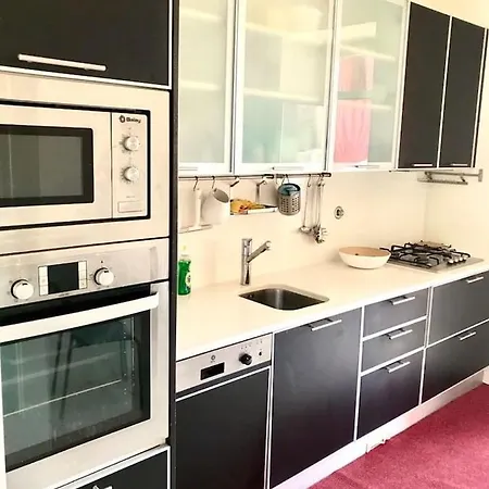 Luxury Part Of The - Modern With Airconditioning - Near Subway * リスボン