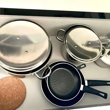 Appartement Luxury Part Of The - Modern With Airconditioning - Near Subway