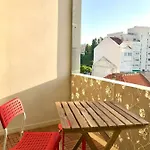 Apartment Luxury Part Of The - Modern With Airconditioning - Near Subway Lisbon