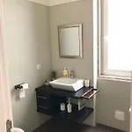 Luxury Part Of The - Modern With Airconditioning - Near Subway Apartment *