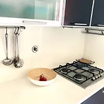 Luxury Part Of The - Modern With Airconditioning - Near Subway Apartment