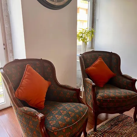 Luxury Part Of The - Modern With Airconditioning - Near Subway *