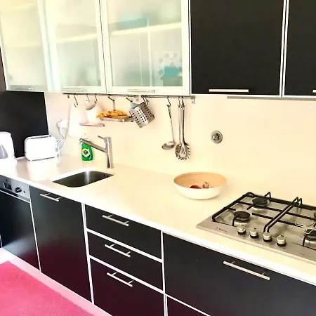 Luxury Part Of The - Modern With Airconditioning - Near Subway Apartmán *